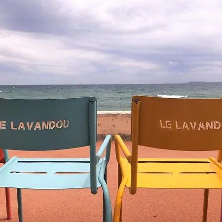 2 Pieces Avec Piscine Et Parking A 2 Pas De La Au Lavandou - Fr-1-251-384 Appartamento Le Lavandou