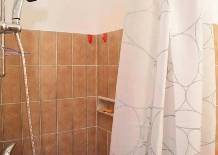 Apartmán 2 Pieces Avec Piscine Et Parking A 2 Pas De La Au Lavandou - Fr-1-251-384 Le Lavandou